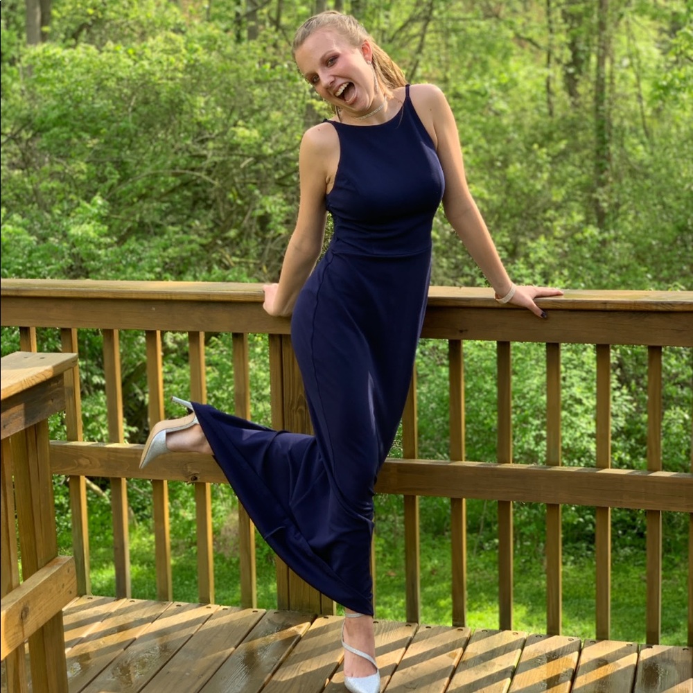 navy blue prom dress!